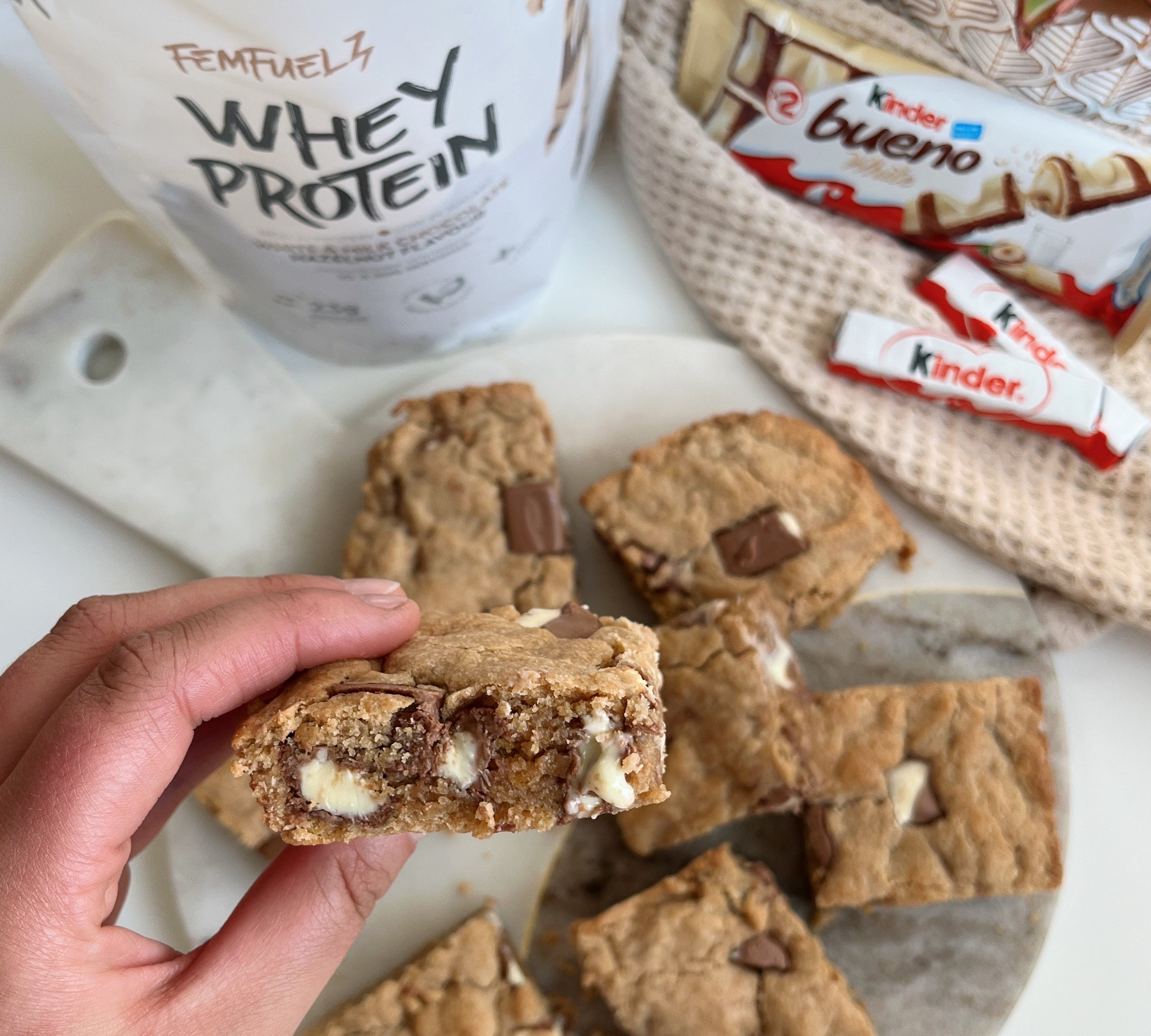 Kinder Cookie Bars 🍪