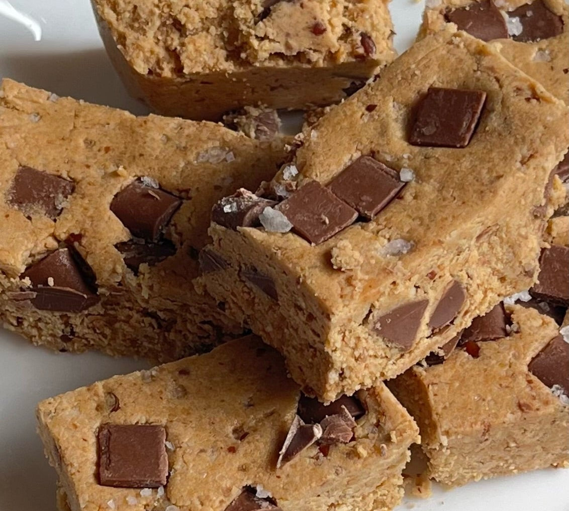 Cookie Dough Bars 🍪🍫
