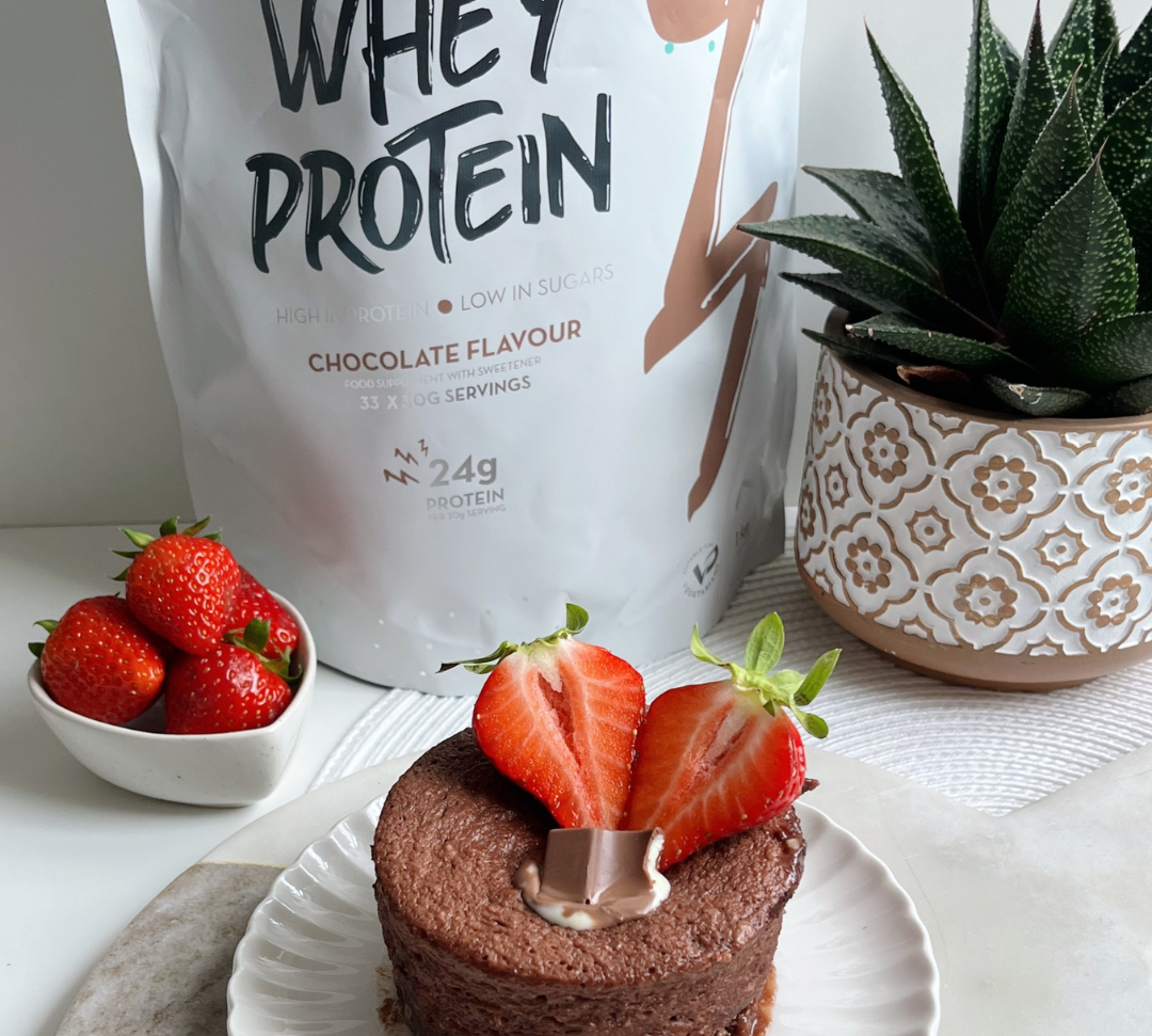 2 Minute Chocolate Protein Cake 🍫